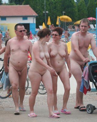 Sexy Chubby Girls On The Beach Porn Pictures Xxx Photos Sex Images Pictoa