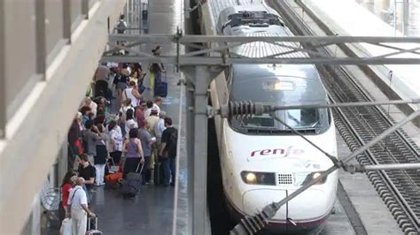 Renfe Refuerza 65 Trenes Con El Doble De Plazas Para Viajar Entre