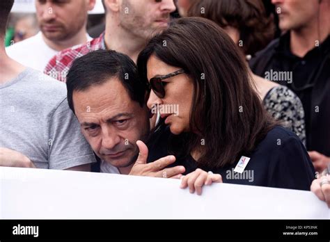 Gay pride paris Banque de photographies et dimages à haute résolution