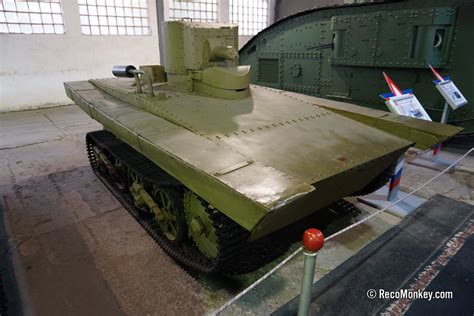 Vickers Carden Loyd Light Amphibious Tank L1E1 RecoMonkey