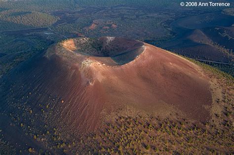 Sunset Volcano Crater National Monument – American Countryside