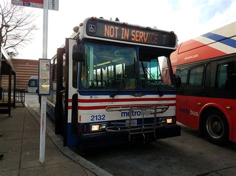 WMATA 2000 Orion V 2132 Elyse Horvath Flickr