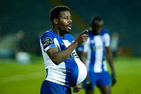 Afinal Manafá não vai ser jogador do Botafogo Renascença