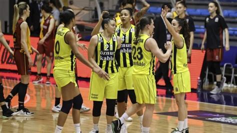 Kad Nlar Basketbol Ligi Nde Ampiyon Fenerbah E