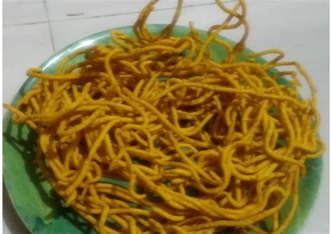 Simple Way To Make Speedy Besan Garlic Sev Recipes Guru