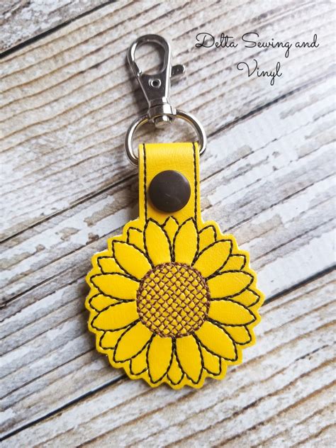 Sunflower Keychain Sunflower Key Fob Sunflower Snap Tab Etsy