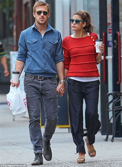 HollyNolly: What split? Ryan Gosling proves it's still on with Eva ...