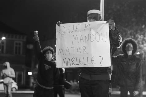 Manifestantes Protestam Contra O Racismo Em Joinville Jdv