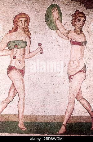 Bikini Girls Mosaics In Villa Romana Del Casale Piazza Armerina Sicilia Italy Stock Photo Alamy