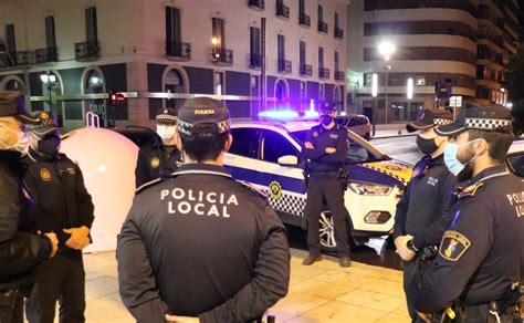 Disuelven Una Fiesta Privada En Un Pub De Alicante Con Clientes Y