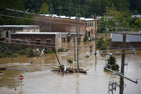 Hundreds Of Miles From Landfall Hurricane Helene S Apocalyptic