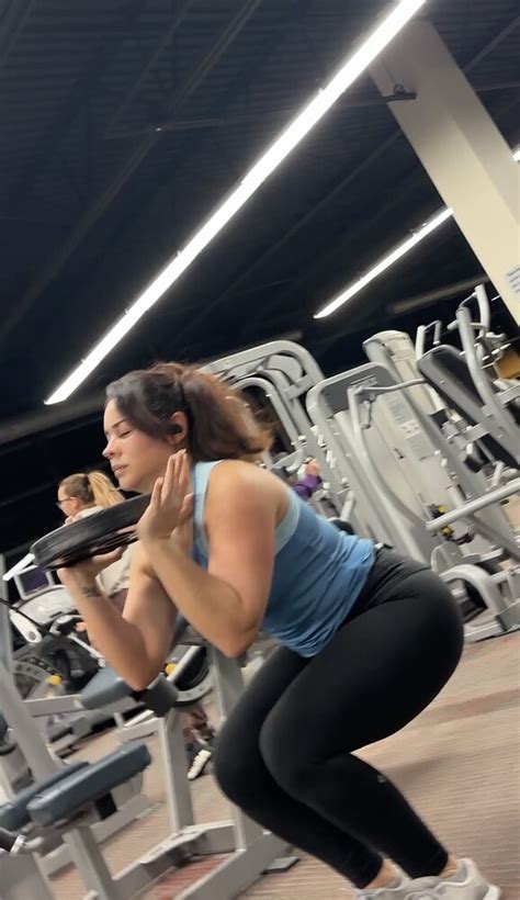 Had To Post This One Again Sexy Booty Latina At The Gym Forum
