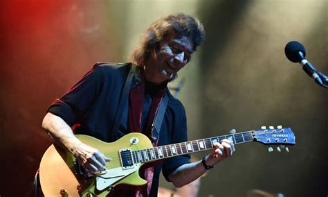 The Best Steve Hackett Solos A Run Down Of His 20 Best