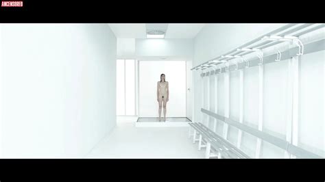 Naked Anna Foglietta In I Virus Trader