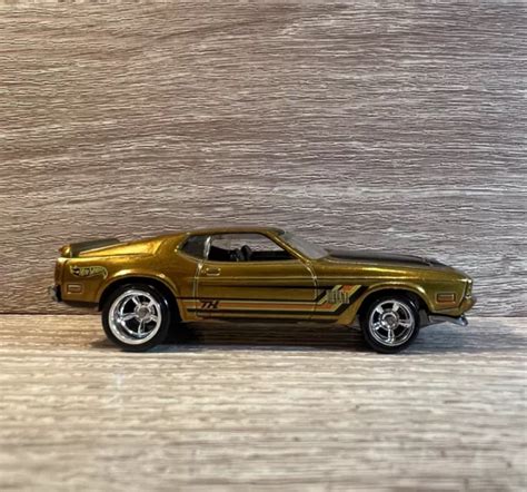 HOT WHEELS Ford Mustang Mach super chasse au trésor vrai pilote pneus caoutchouc EUR
