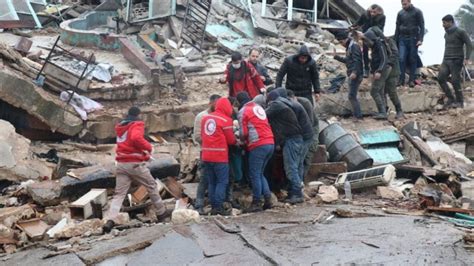 N Mero De Mortos Ap S Terremoto Na Turquia E S Ria Sobe Para Mil