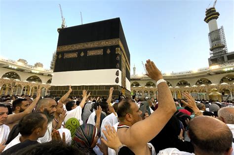 Muslim Pilgrims Circle Kaaba As Largest Hajj In History Begins