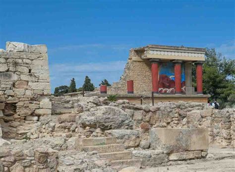 Knossos Palace Heraklion Crete The Travelbunny