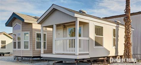 Champion Homes Park Model House (399 Sq Ft) [ TINY HOUSE TOWN ]