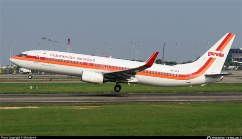 PK GFN Garuda Indonesia Boeing 737 86N WL Photo By OkitaSawa ID