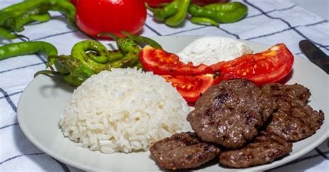 Sivas Köftesi Tarifi Nasıl Yapılır Resimli Anlatım Yemek