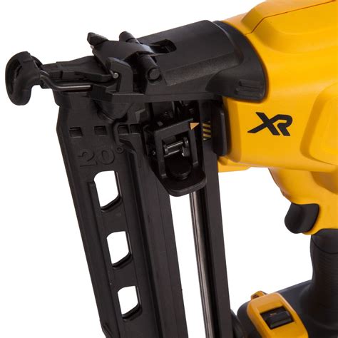 Dewalt Dcn D V Xr Cordless Li Ion Brushless Nd Fix Nailer Ga