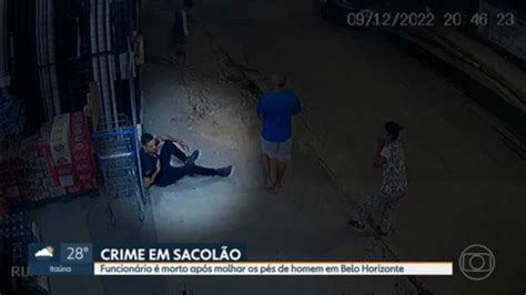 Vídeo Polícia investiga crime em sacolão MG1 G1