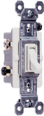 Legrand Pass Seymour 663WGCC10 Trademaster 15 3 Way Toggle Light