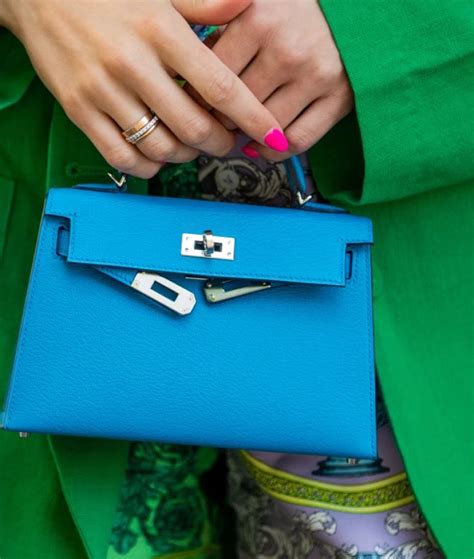 Fine Art, Jewels, Watches, Wine Auctions & Sales | Sotheby's