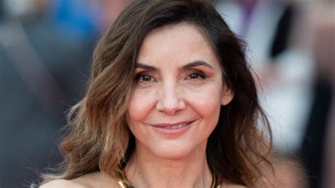 Clotilde Courau Ans Absolument Renversante En Robe Dos Nu Elle