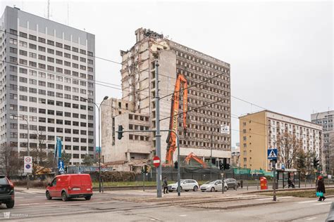 W centrum Łodzi trwa wyburzanie hotelu Światowit Łódź investmap pl