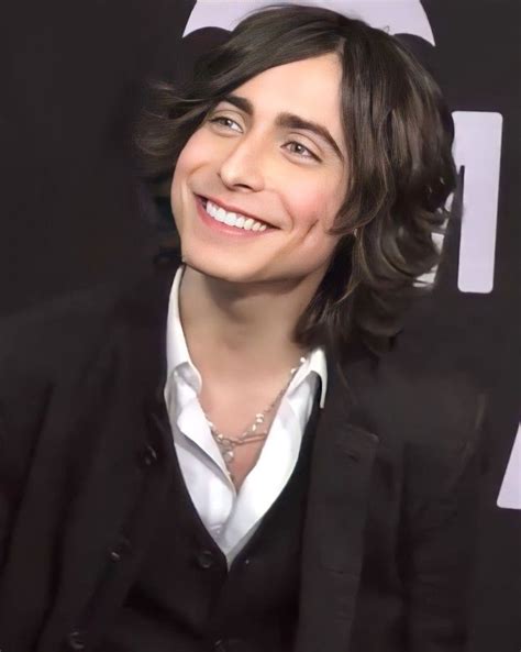 Aidan Gallagher Chicos Famosos Famosos Celebridades Masculinas