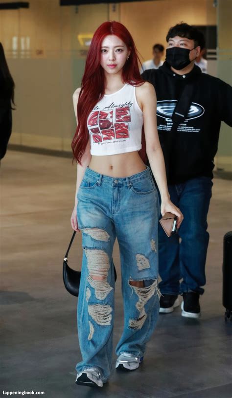 itzy all in us Yuna ITZY 유나 Shin Yu Na Nude OnlyFans Leaks Fappening FappeningBook