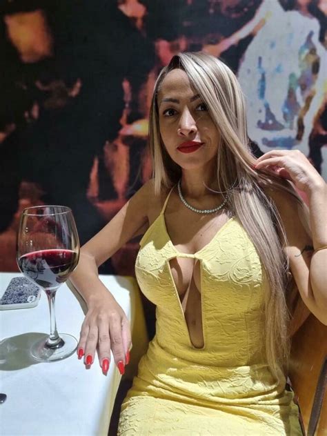 Wear Go Blonde Balayage On Brown Highlights HD Transparent Lace Straight Wigs Ashimaryhair