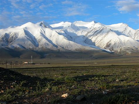 Hangayn Mountains