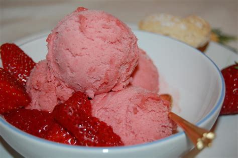 Recette De Glace La Fraise Maison La Recette Facile