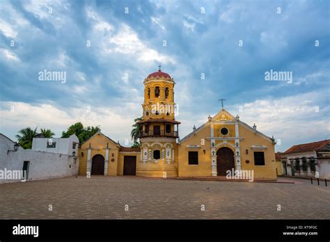 Santa Barbara Church Stock Photo - Alamy