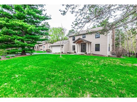 7944 Pinehurst Road Woodbury Mn 55125 Mls 6368586 Edina Realty