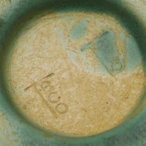 Antique American Pottery Marks Value Identification And Price Guides