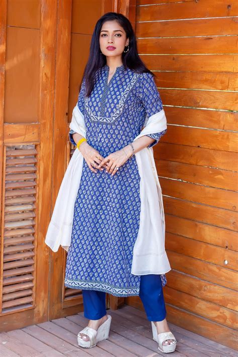 Buy Blue Kurta And Dupatta Cotton Print Floral Stand Collar Block Set