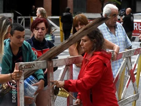 Miles De Usuarios Siguen Sin Luz En El Amba Y Hay Protestas En Caballito