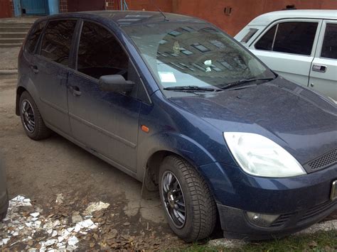 Колпаки — Ford Fiesta (Mk V), 1,4 л, 2005 года | колёсные диски | DRIVE2