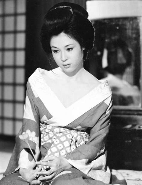 Ayako Wakao In “shadow Of The Waves” 波影 1965 Japanese Women