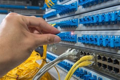 Vous Avez La Fibre Optique Raccordez Votre Installation Avec Notre Aide