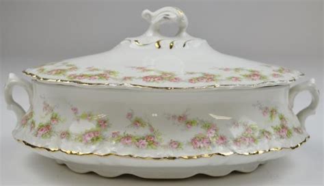 Homer Laughlin China Hudson Pink Floral Pattern Oval Lidded