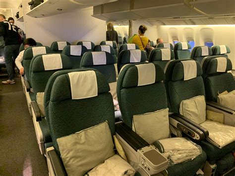 Cathay Pacific Business Class 777 300er