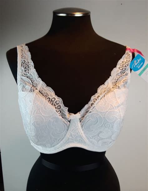 Playtex Love My Curves Beautiful Lift Lightly Lined White Underwire Bra