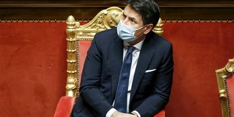 Italie le Premier ministre perd sa majorité absolue au Sénat