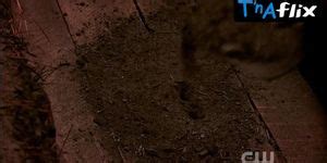 Riley Voelkel Lesbian Scene In The Originals Porn Videos