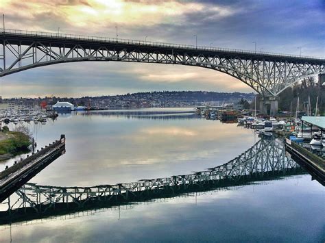 Fremont Bridge, Seattle WA | Fremont bridge, Places to travel, Places to go